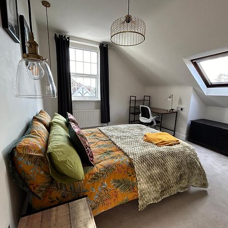 Seaside Rentals Bournemouth - 2Br, Upto 6Ppl, Beach 3 Min Walk, Dogs Ok, Wifi, Park 2 Cars Buitenkant foto