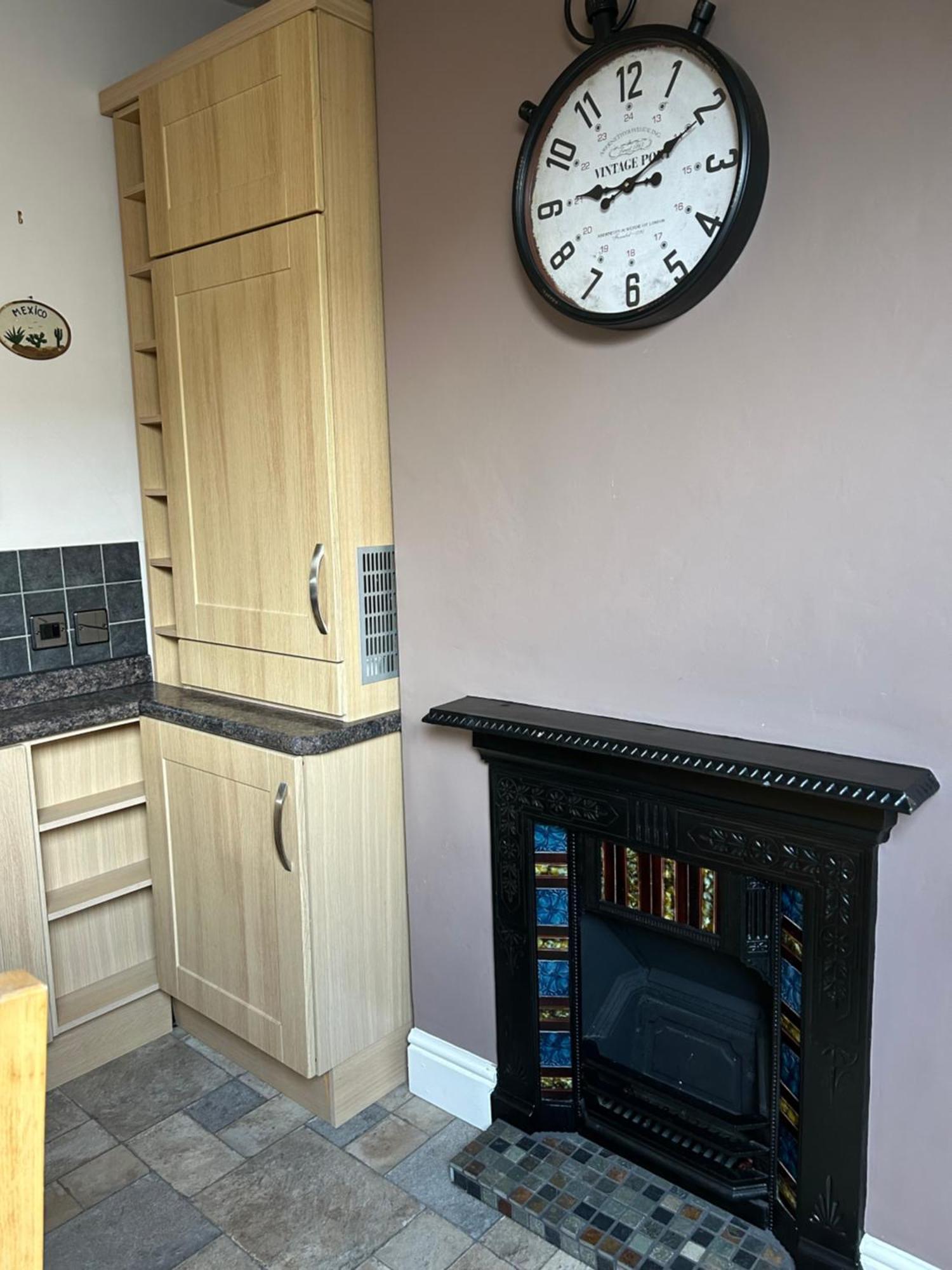 Seaside Rentals Bournemouth - 2Br, Upto 6Ppl, Beach 3 Min Walk, Dogs Ok, Wifi, Park 2 Cars Buitenkant foto