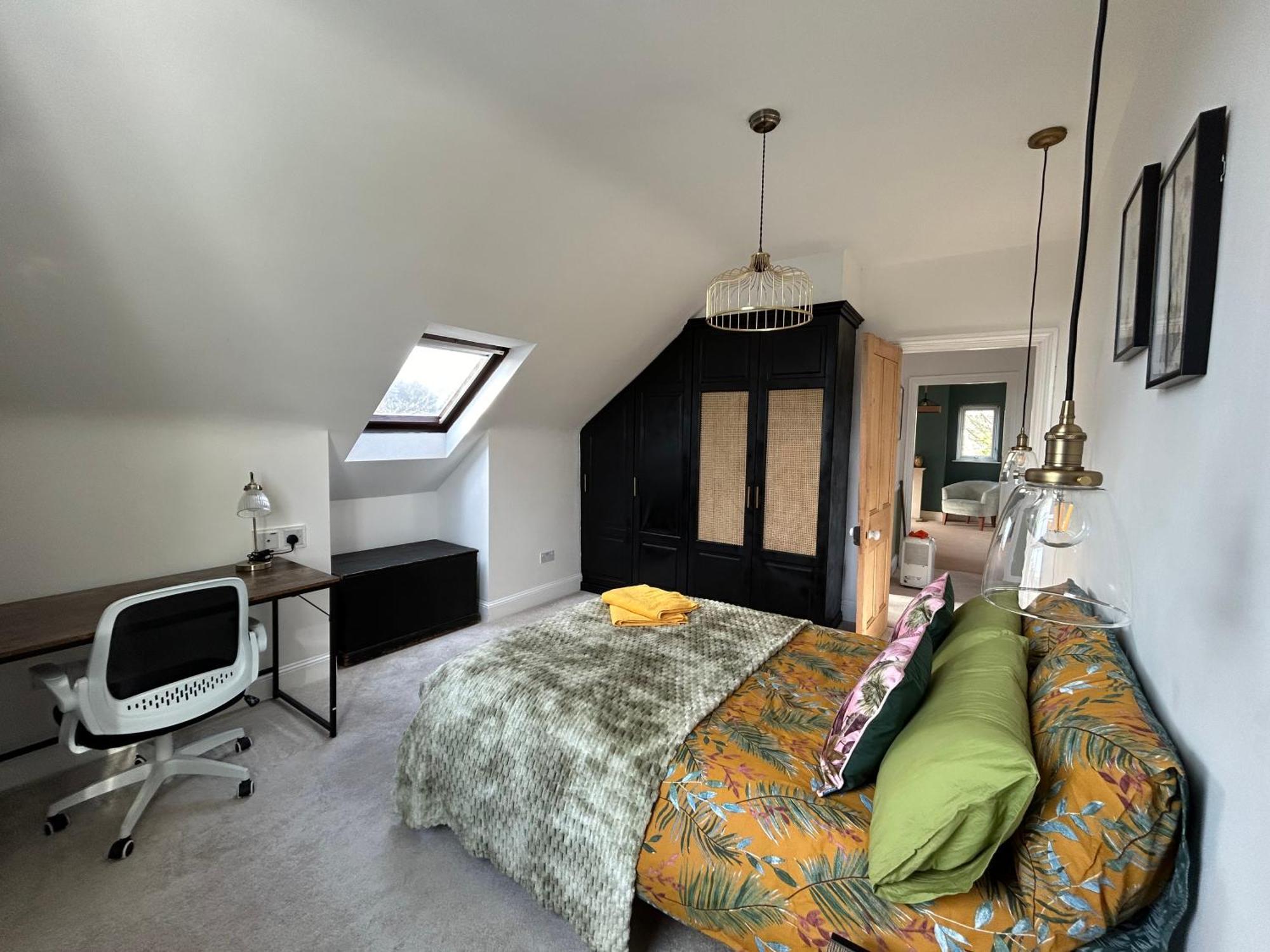 Seaside Rentals Bournemouth - 2Br, Upto 6Ppl, Beach 3 Min Walk, Dogs Ok, Wifi, Park 2 Cars Buitenkant foto