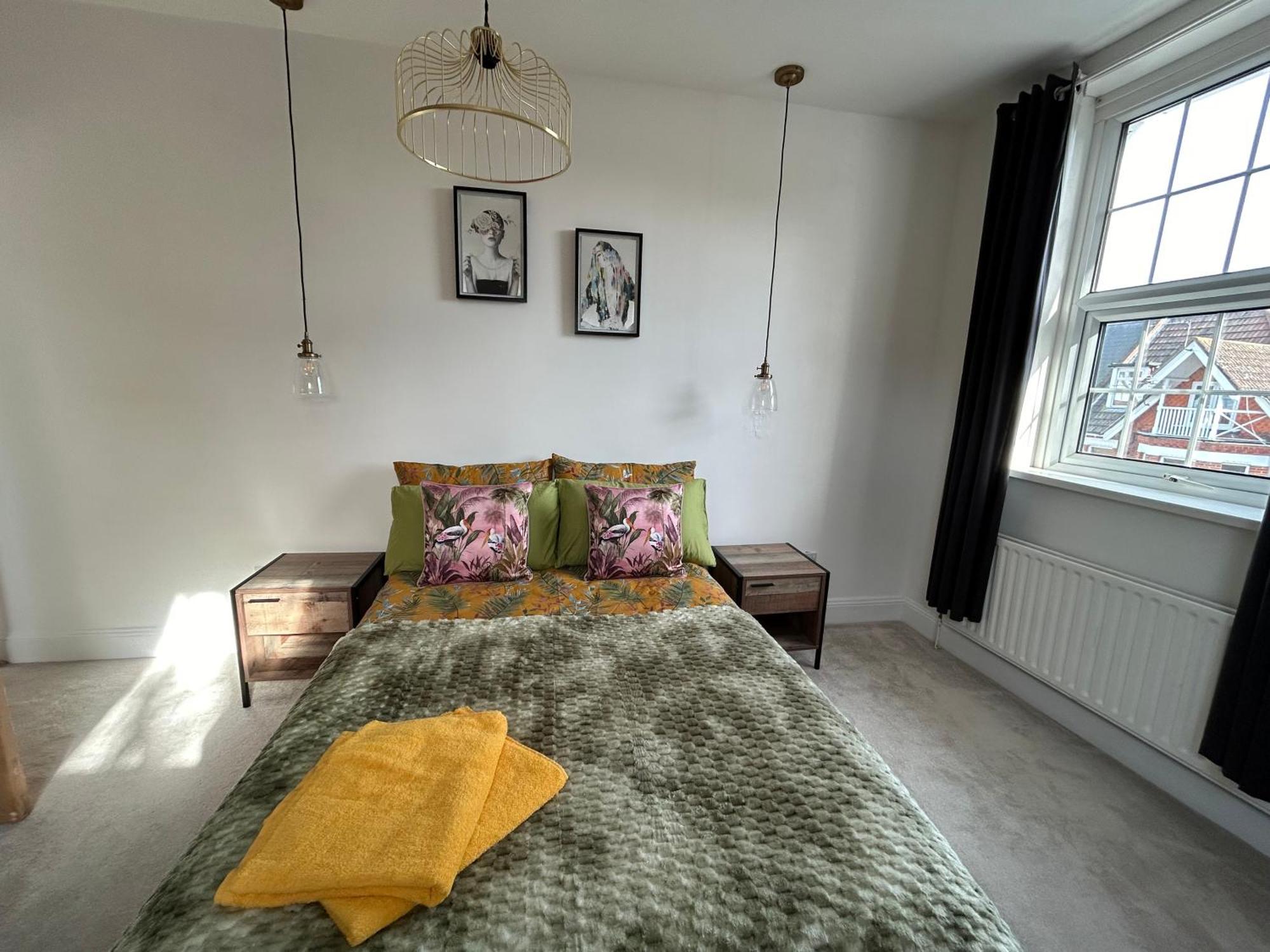 Seaside Rentals Bournemouth - 2Br, Upto 6Ppl, Beach 3 Min Walk, Dogs Ok, Wifi, Park 2 Cars Buitenkant foto