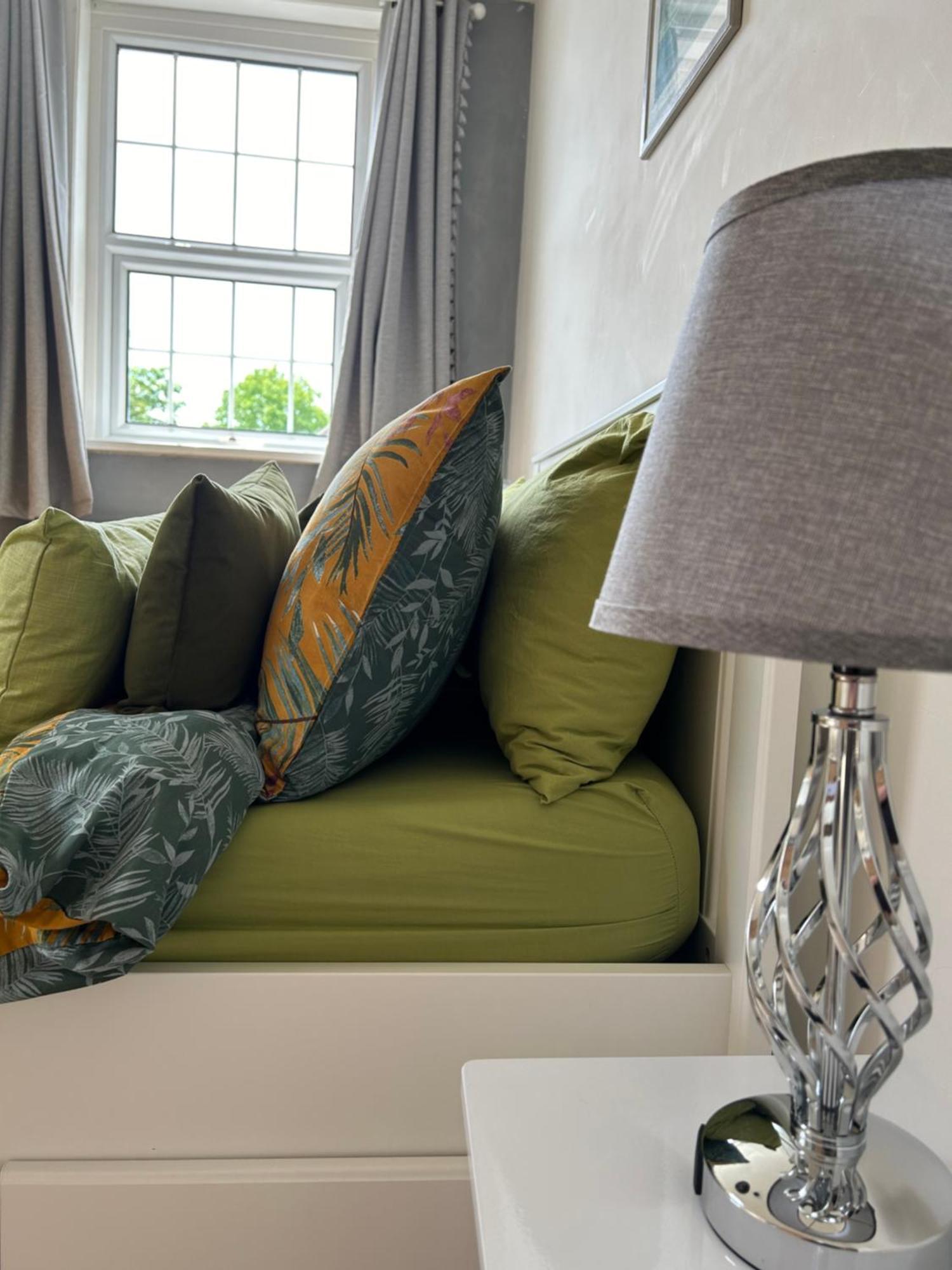 Seaside Rentals Bournemouth - 2Br, Upto 6Ppl, Beach 3 Min Walk, Dogs Ok, Wifi, Park 2 Cars Buitenkant foto